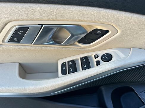 Used 2022 BMW 330i Sedan w/ Convenience Package image 14