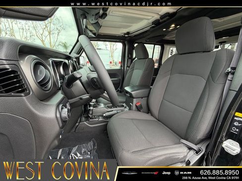 Used 2023 Jeep Wrangler Unlimited w/ 8.4" Radio Group AWD/4WD image 25