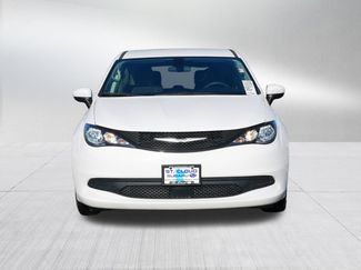 Used 2022 Chrysler Voyager LX video 2