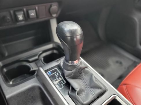 Used 2021 Toyota Tacoma SR5 image 29