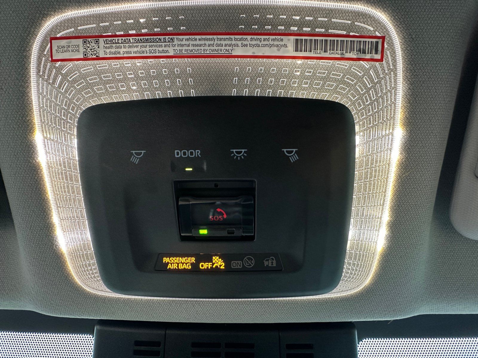 Used 2025 Toyota Prius LE FWD image 23