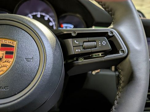 New 2026 Porsche Macan image 28