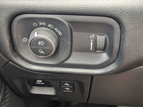 Used 2022 RAM 1500 Big Horn AWD/4WD image 27