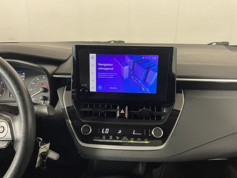 Used 2024 Toyota Corolla LE FWD image 13