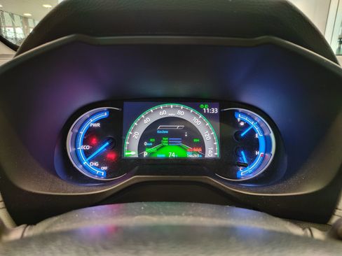 Used 2020 Toyota RAV4 Limited w/ Limited Grade Weather Package AWD/4WD image 15
