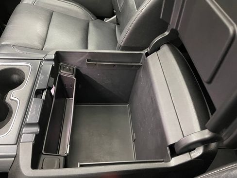 Used 2018 Chevrolet Silverado 1500 LTZ Z71 w/ Redline Edition AWD/4WD image 31