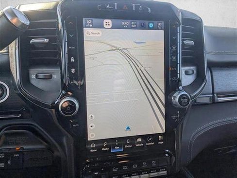 Used 2024 RAM 2500 Limited image 14