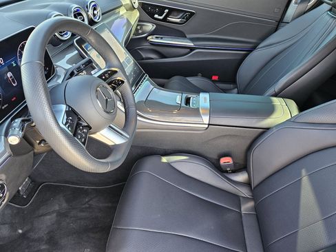 Used 2025 Mercedes-Benz CLE 300 4MATIC Cabriolet image 13