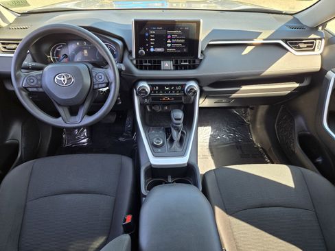Used 2024 Toyota RAV4 LE AWD/4WD image 12