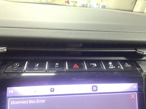 Used 2023 Jeep Grand Cherokee Overland w/ Rear Seat Video Group I AWD/4WD image 35