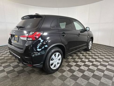 Used 2025 Mitsubishi Outlander Sport AWD image 3