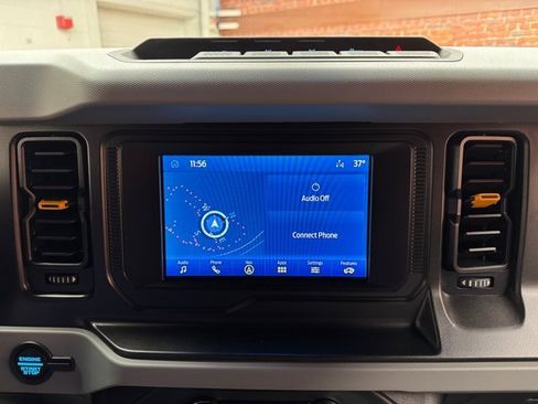 Used 2023 Ford Bronco Badlands image 21