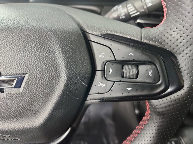 Used 2025 Chevrolet TrailBlazer RS w/ Driver Confidence Package AWD/4WD image 14