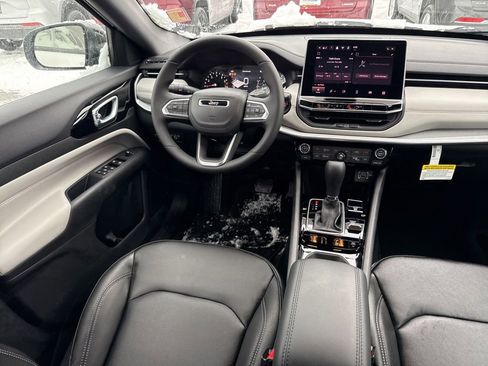 New 2026 Jeep Compass Limited image 10