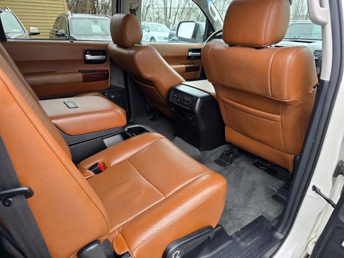 Used 2013 Toyota Sequoia Platinum AWD/4WD image 34