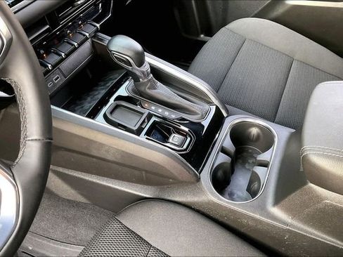 Used 2024 GMC Canyon Elevation w/ Convenience Package image 13