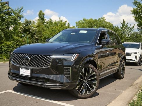 New 2025 Volvo XC90 B6 Plus w/ Protection Package image 1