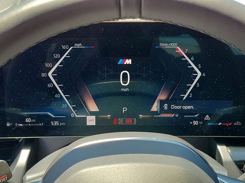 Used 2025 BMW 530i w/ M Sport Package RWD image 27