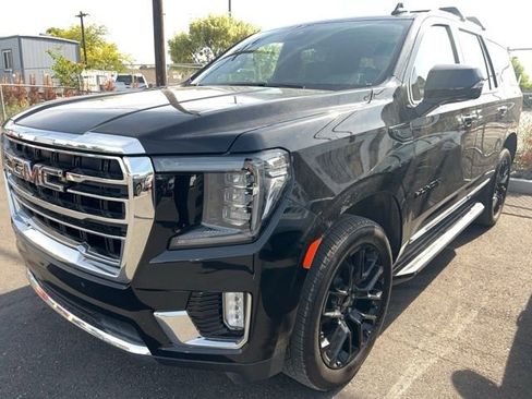 Used 2023 GMC Yukon SLT w/ SLT Luxury Package AWD/4WD image 1