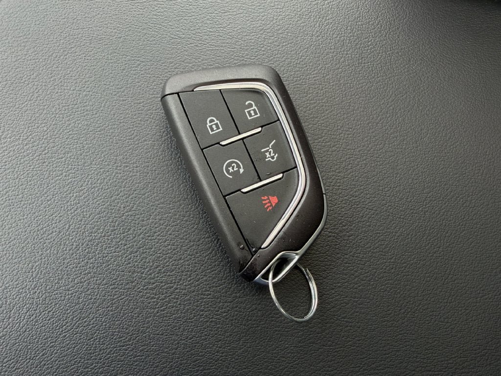 Used 2024 Cadillac Lyriq Sport AWD/4WD image 32