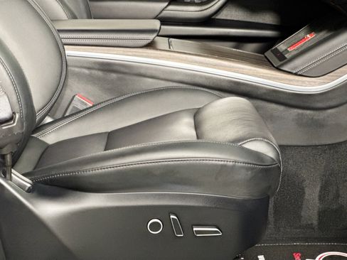 Used 2023 Tesla Model X image 36