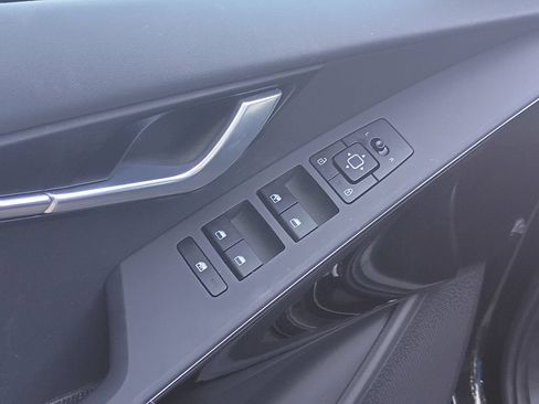 Certified 2025 Kia Niro EX w/ EX Cold Weather Package FWD image 15