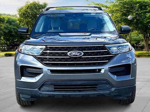 Certified 2023 Ford Explorer XLT AWD/4WD image 3