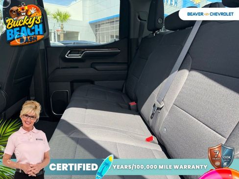 Used 2022 Chevrolet Silverado 1500 LT AWD/4WD image 9