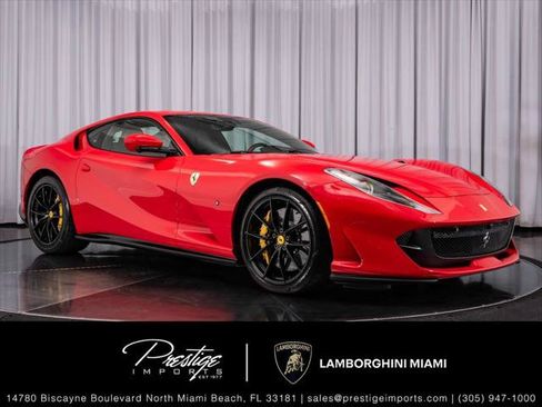 Used 2020 Ferrari 812 Superfast RWD image 1