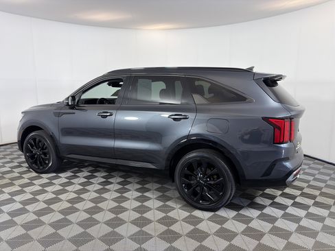 Used 2023 Kia Sorento SX AWD/4WD image 9