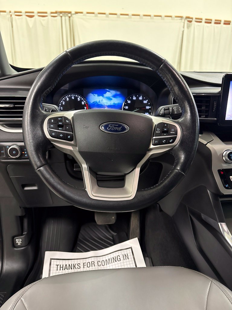 Used 2021 Ford Explorer XLT w/ Equipment Group 202A AWD/4WD image 11