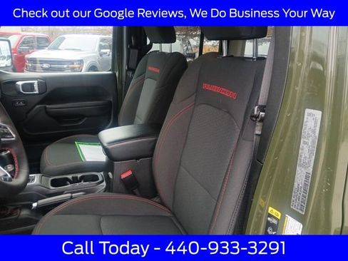 Used 2023 Jeep Wrangler Unlimited Rubicon w/ LED Lighting Group image 31