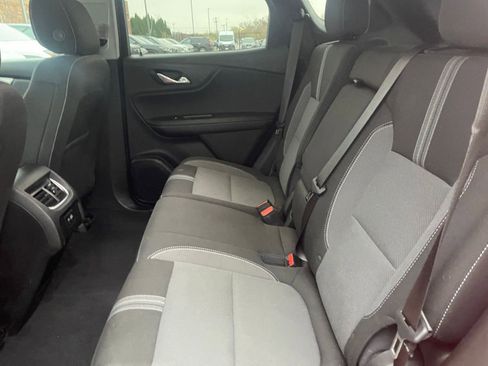 Used 2025 Chevrolet Blazer LT image 24