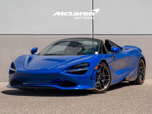 Used 2024 McLaren 750S Spider RWD image 2