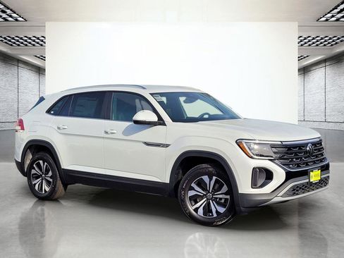 New 2026 Volkswagen Atlas Cross Sport SE AWD/4WD image 2