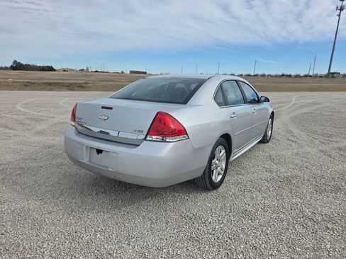 Used 2011 Chevrolet Impala LT image 3