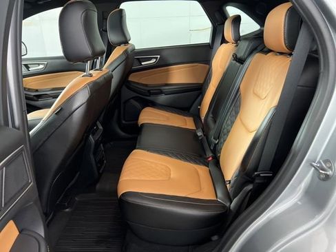 Used 2024 Ford Edge Titanium w/ Titanium Elite Package image 10