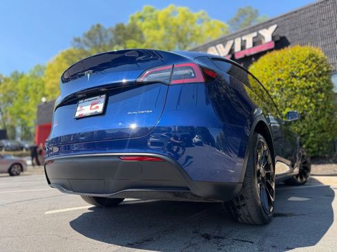 Used 2021 Tesla Model Y Long Range image 14