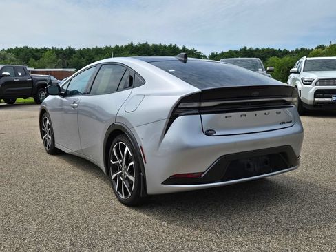 Used 2024 Toyota Prius Prime Premium w/ Advanced Technology Package FWD image 3