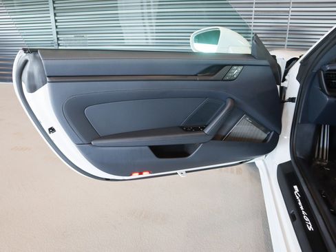 Used 2025 Porsche 911 Carrera 4 GTS image 23