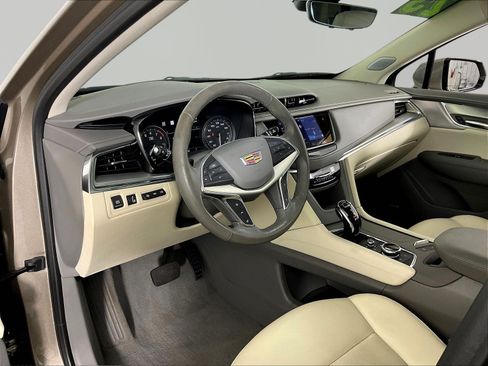 Certified 2023 Cadillac XT5 Premium Luxury w/ Technology Package AWD/4WD image 17
