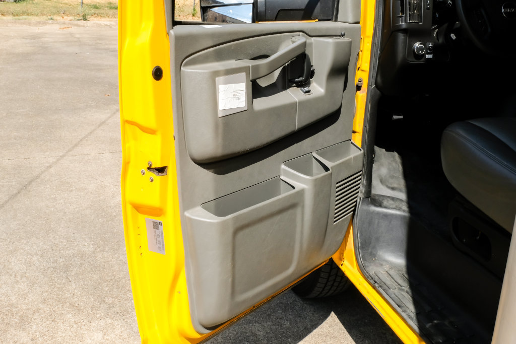 Used 2022 GMC Savana 3500 Extended w/ Power Convenience Package RWD image 28