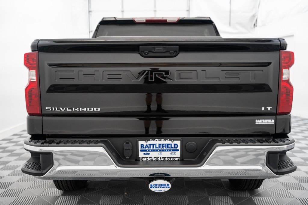 Used 2025 Chevrolet Silverado 1500 LT AWD/4WD image 7
