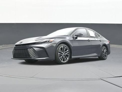 Used 2025 Toyota Camry XLE w/ Premium Package FWD image 54
