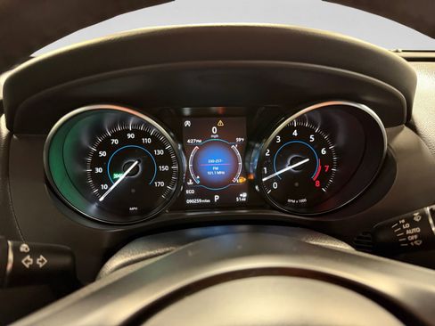 Used 2018 Jaguar F-PACE Premium AWD/4WD image 20