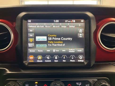 Used 2023 Jeep Wrangler Rubicon w/ Cold Weather Group image 21