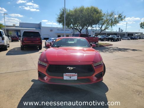 Used 2024 Ford Mustang Premium image 2