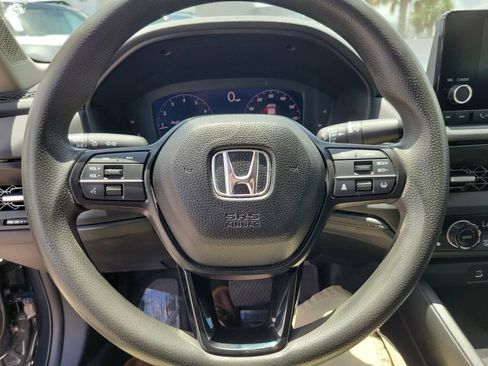 Used 2023 Honda Accord EX image 19