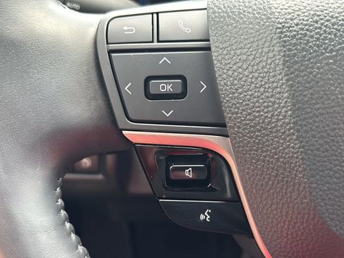 Used 2025 Toyota Camry XSE FWD image 22