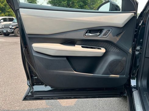 Certified 2024 Nissan Ariya AWD image 15